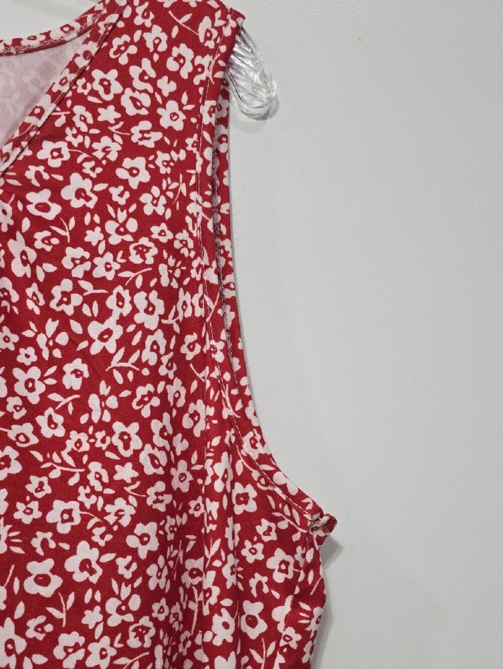 Women's 3XL Red and White Floral Sleeveless Scoop Neck Loose Fit Tank Top T18 - Picture 4 of 7